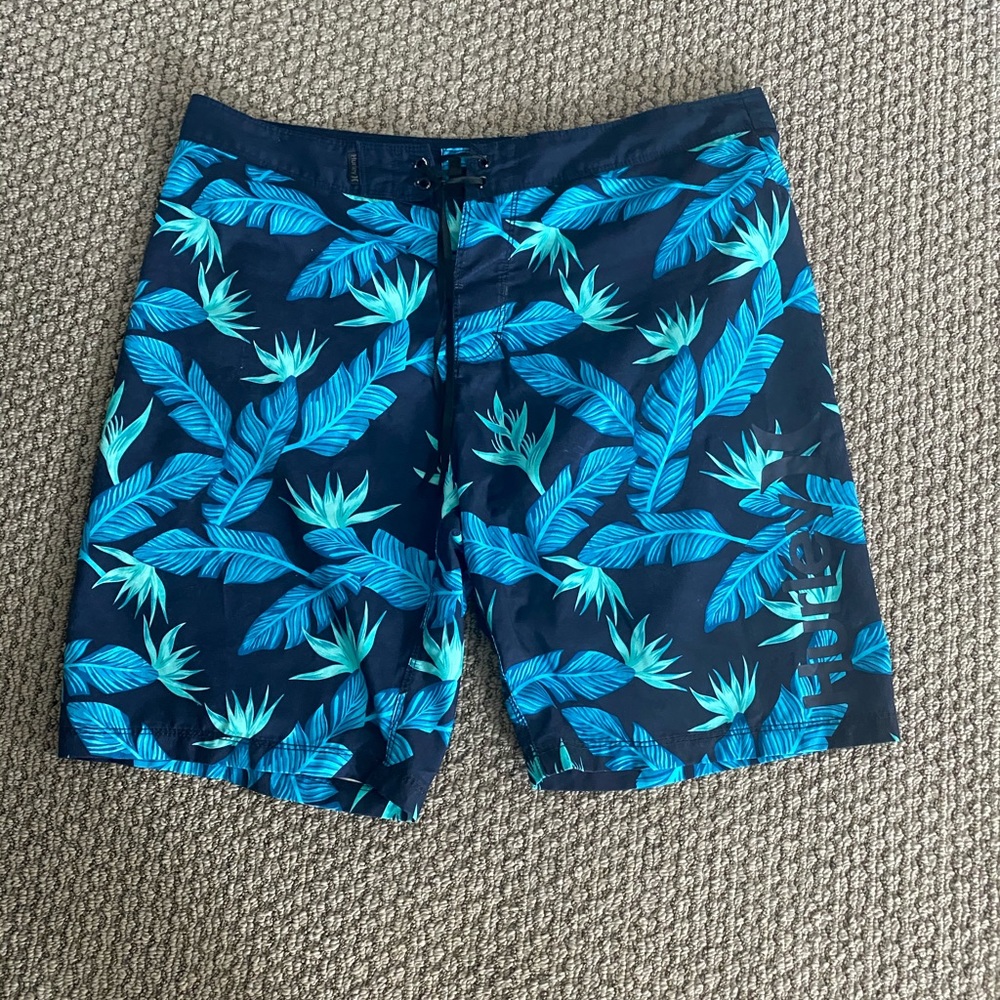 Hurley men’s board shorts size 34